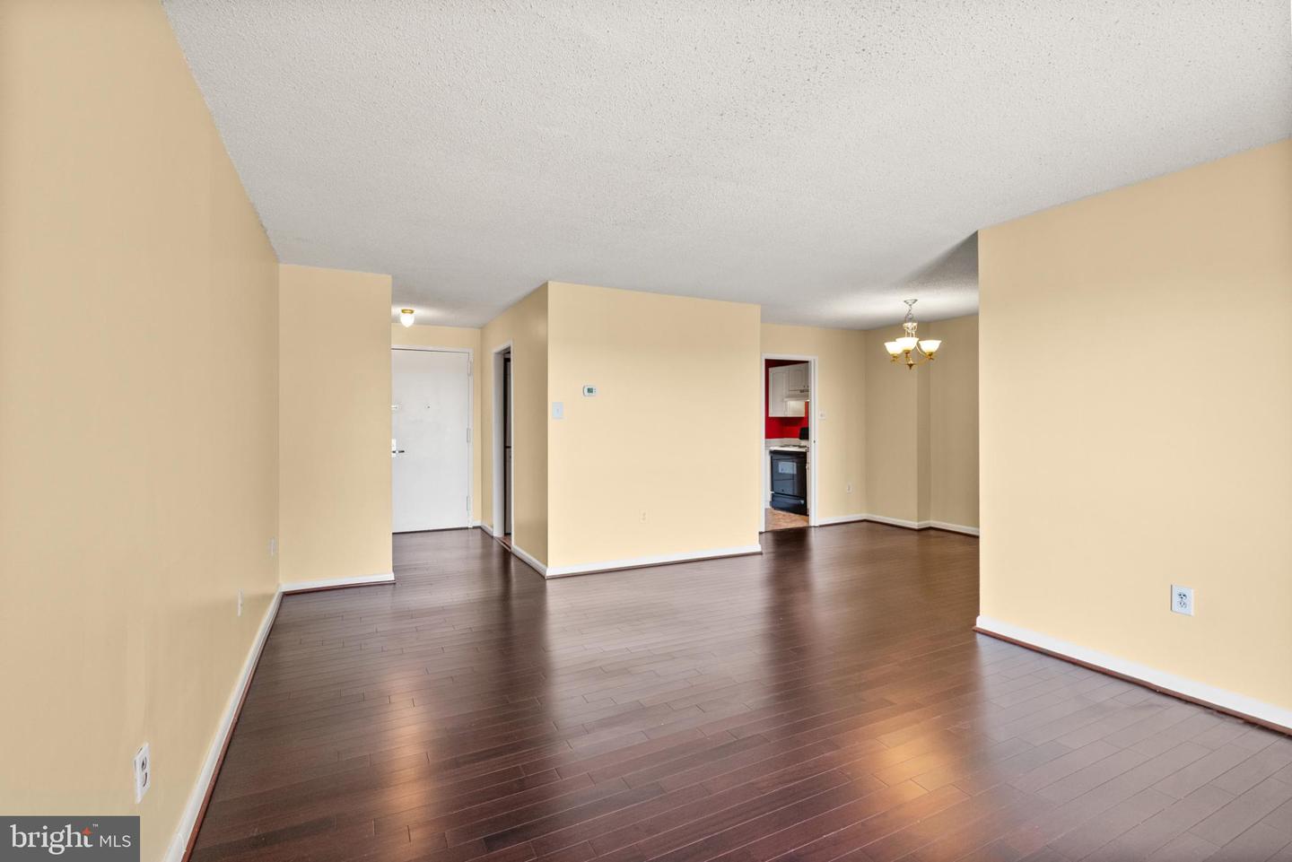 200 N PICKETT ST N #1515, ALEXANDRIA, Virginia 22304, 1 Bedroom Bedrooms, 6 Rooms Rooms,1 BathroomBathrooms,Residential,For sale,200 N PICKETT ST N #1515,VAAX2050842 MLS # VAAX2050842
