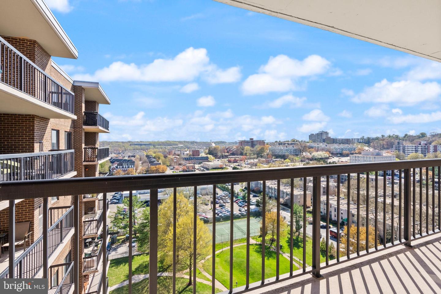 200 N PICKETT ST N #1515, ALEXANDRIA, Virginia 22304, 1 Bedroom Bedrooms, 6 Rooms Rooms,1 BathroomBathrooms,Residential,For sale,200 N PICKETT ST N #1515,VAAX2050842 MLS # VAAX2050842