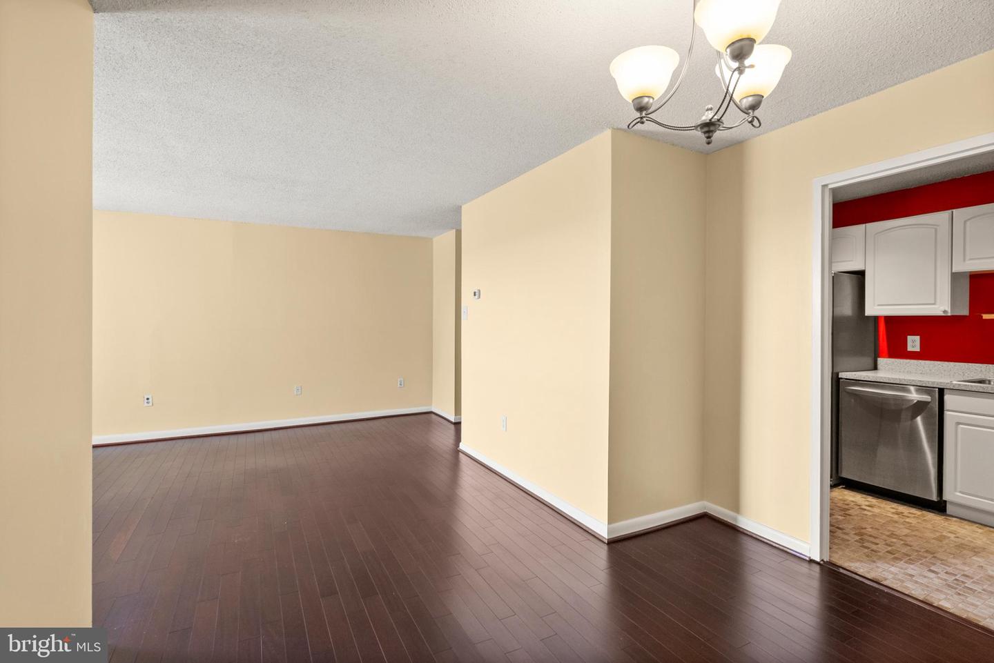 200 N PICKETT ST N #1515, ALEXANDRIA, Virginia 22304, 1 Bedroom Bedrooms, 6 Rooms Rooms,1 BathroomBathrooms,Residential,For sale,200 N PICKETT ST N #1515,VAAX2050842 MLS # VAAX2050842