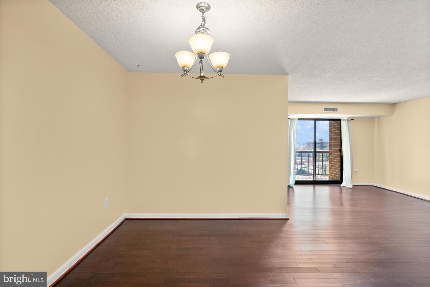200 N PICKETT ST N #1515, ALEXANDRIA, Virginia 22304, 1 Bedroom Bedrooms, 6 Rooms Rooms,1 BathroomBathrooms,Residential,For sale,200 N PICKETT ST N #1515,VAAX2050842 MLS # VAAX2050842