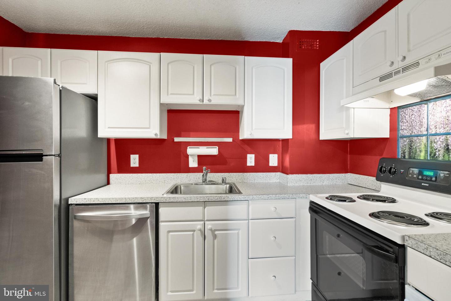 200 N PICKETT ST N #1515, ALEXANDRIA, Virginia 22304, 1 Bedroom Bedrooms, 6 Rooms Rooms,1 BathroomBathrooms,Residential,For sale,200 N PICKETT ST N #1515,VAAX2050842 MLS # VAAX2050842