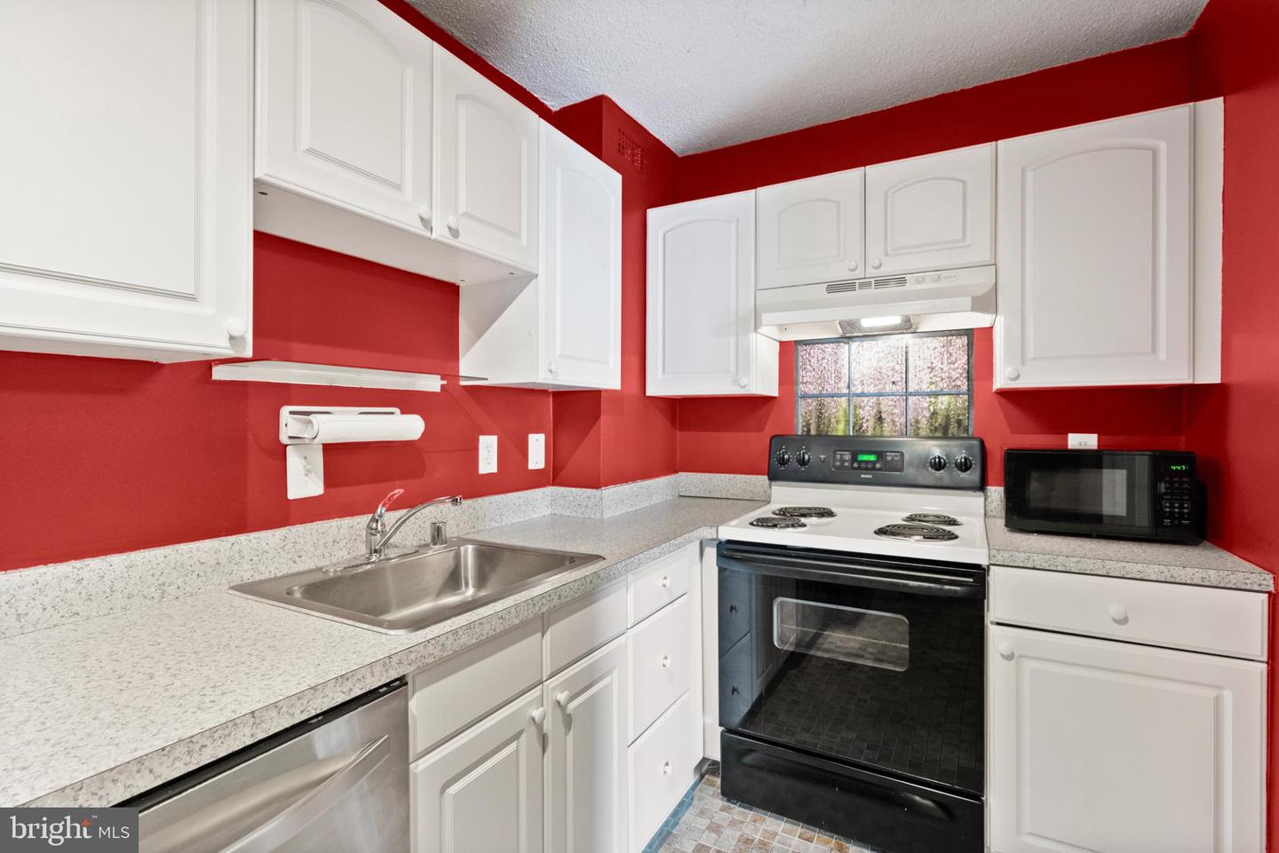 200 N PICKETT ST N #1515, ALEXANDRIA, Virginia 22304, 1 Bedroom Bedrooms, 6 Rooms Rooms,1 BathroomBathrooms,Residential,For sale,200 N PICKETT ST N #1515,VAAX2050842 MLS # VAAX2050842