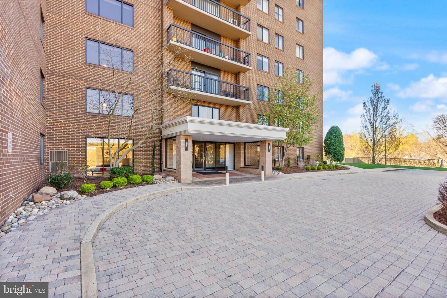 200 N PICKETT ST N #1515, ALEXANDRIA, Virginia 22304, 1 Bedroom Bedrooms, 6 Rooms Rooms,1 BathroomBathrooms,Residential,For sale,200 N PICKETT ST N #1515,VAAX2050842 MLS # VAAX2050842