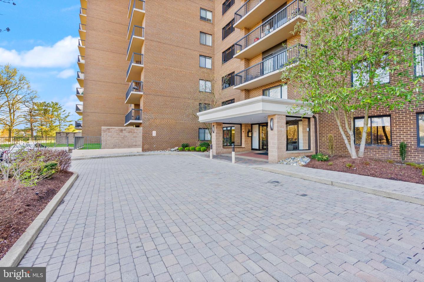 200 N PICKETT ST N #1515, ALEXANDRIA, Virginia 22304, 1 Bedroom Bedrooms, 6 Rooms Rooms,1 BathroomBathrooms,Residential,For sale,200 N PICKETT ST N #1515,VAAX2050842 MLS # VAAX2050842