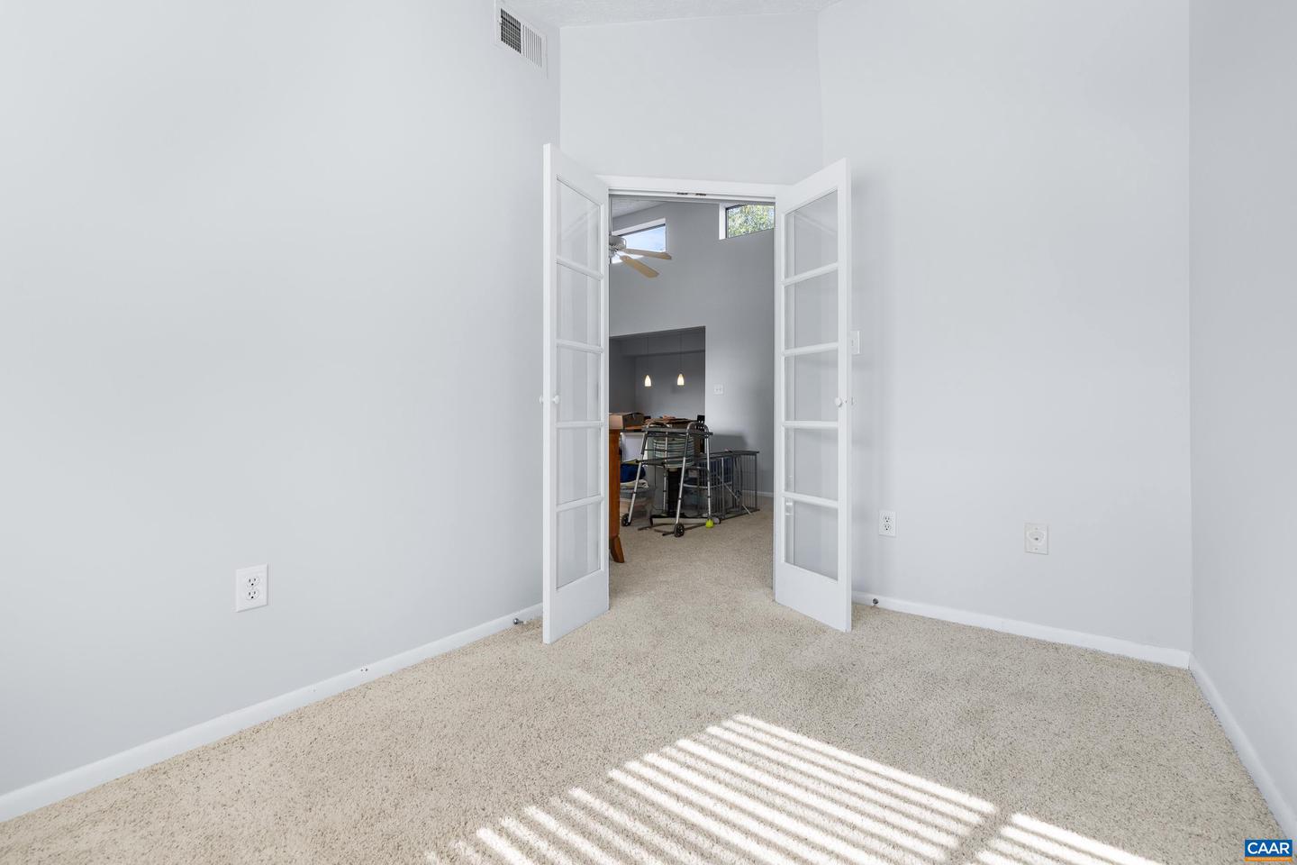 132 TURTLE CREEK RD #11, CHARLOTTESVILLE, Virginia 22901, 1 Bedroom Bedrooms, ,1 BathroomBathrooms,Residential,For sale,132 TURTLE CREEK RD #11,669935 MLS # 669935