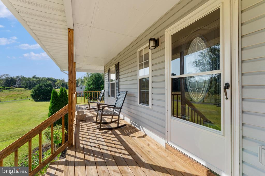 7292 STARLING DR, WARRENTON, Virginia 20186, 3 Bedrooms Bedrooms, ,2 BathroomsBathrooms,Residential,7292 STARLING DR,VAFQ2018138 MLS # VAFQ2018138