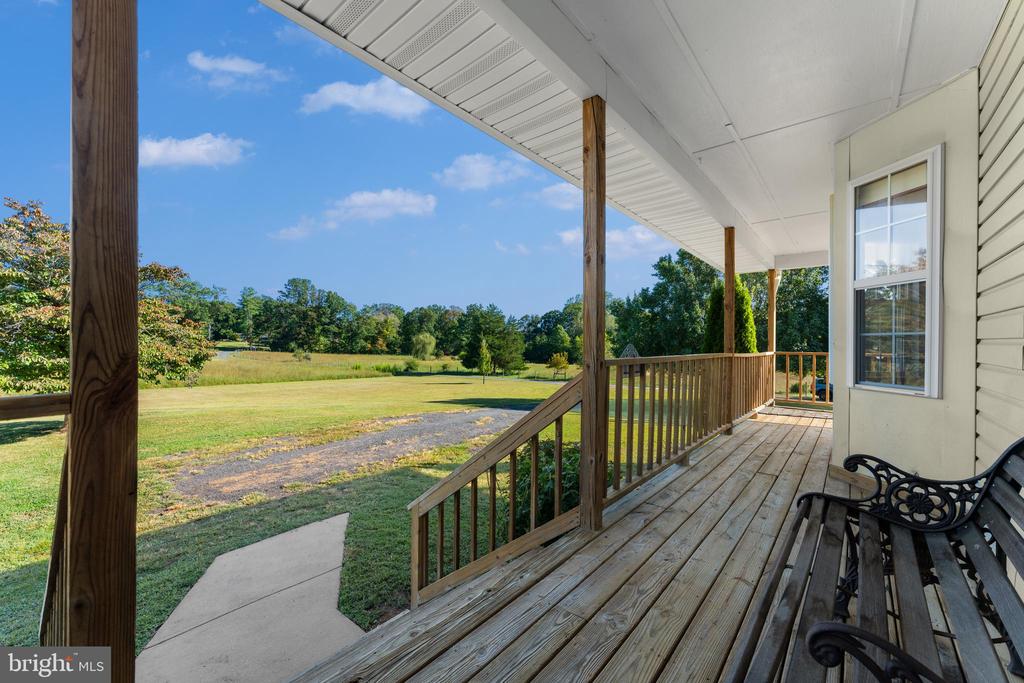7292 STARLING DR, WARRENTON, Virginia 20186, 3 Bedrooms Bedrooms, ,2 BathroomsBathrooms,Residential,7292 STARLING DR,VAFQ2018138 MLS # VAFQ2018138