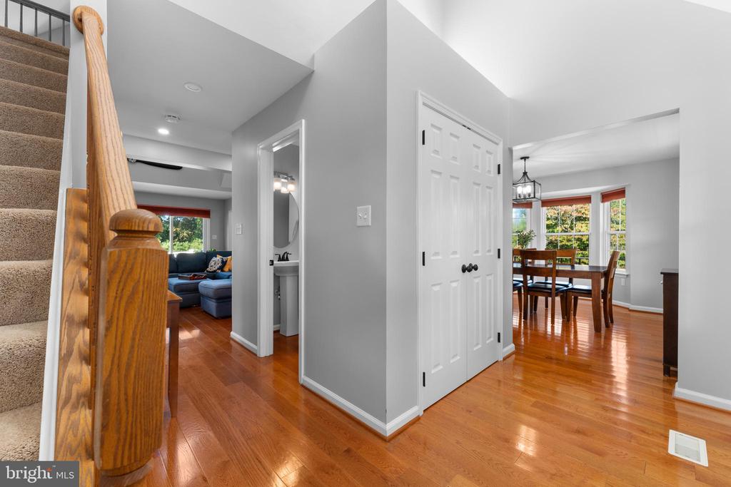 7292 STARLING DR, WARRENTON, Virginia 20186, 3 Bedrooms Bedrooms, ,2 BathroomsBathrooms,Residential,7292 STARLING DR,VAFQ2018138 MLS # VAFQ2018138