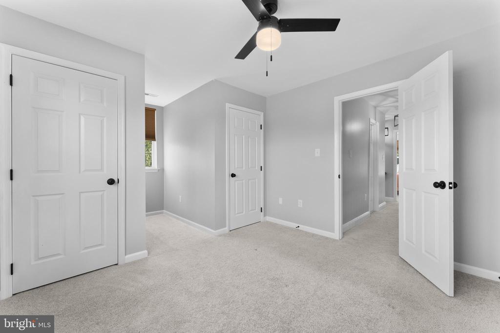 7292 STARLING DR, WARRENTON, Virginia 20186, 3 Bedrooms Bedrooms, ,2 BathroomsBathrooms,Residential,7292 STARLING DR,VAFQ2018138 MLS # VAFQ2018138