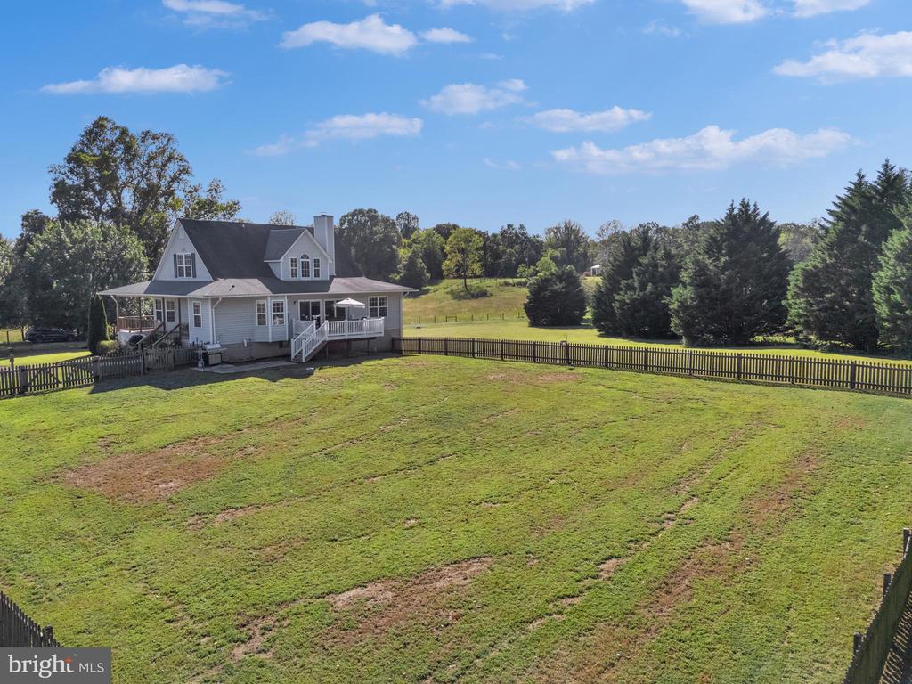 7292 STARLING DR, WARRENTON, Virginia 20186, 3 Bedrooms Bedrooms, ,2 BathroomsBathrooms,Residential,7292 STARLING DR,VAFQ2018138 MLS # VAFQ2018138