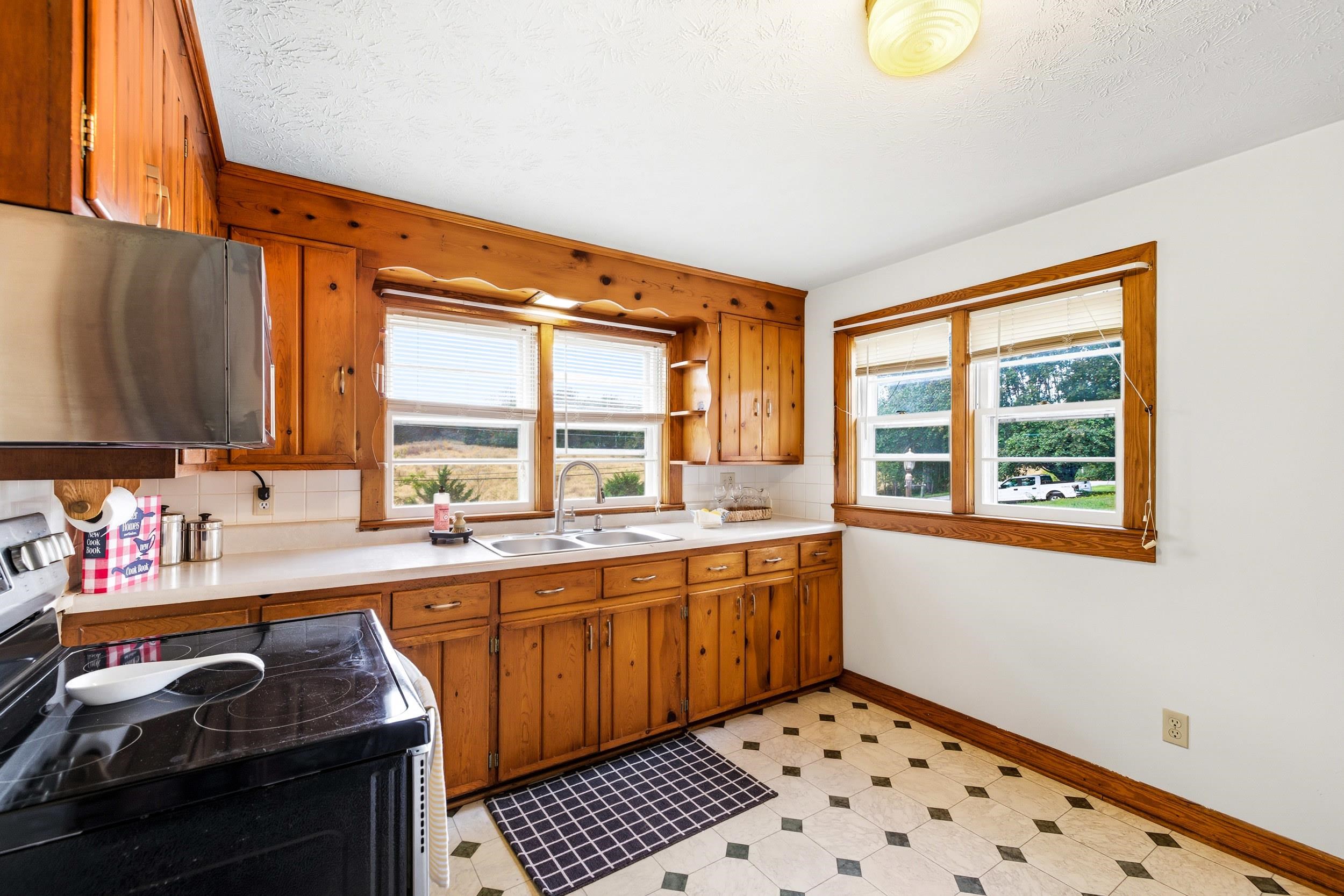 161 BOYERS RD, ROCKINGHAM, Virginia 22801, 3 Bedrooms Bedrooms, ,1 BathroomBathrooms,Residential,161 BOYERS RD,670022 MLS # 670022