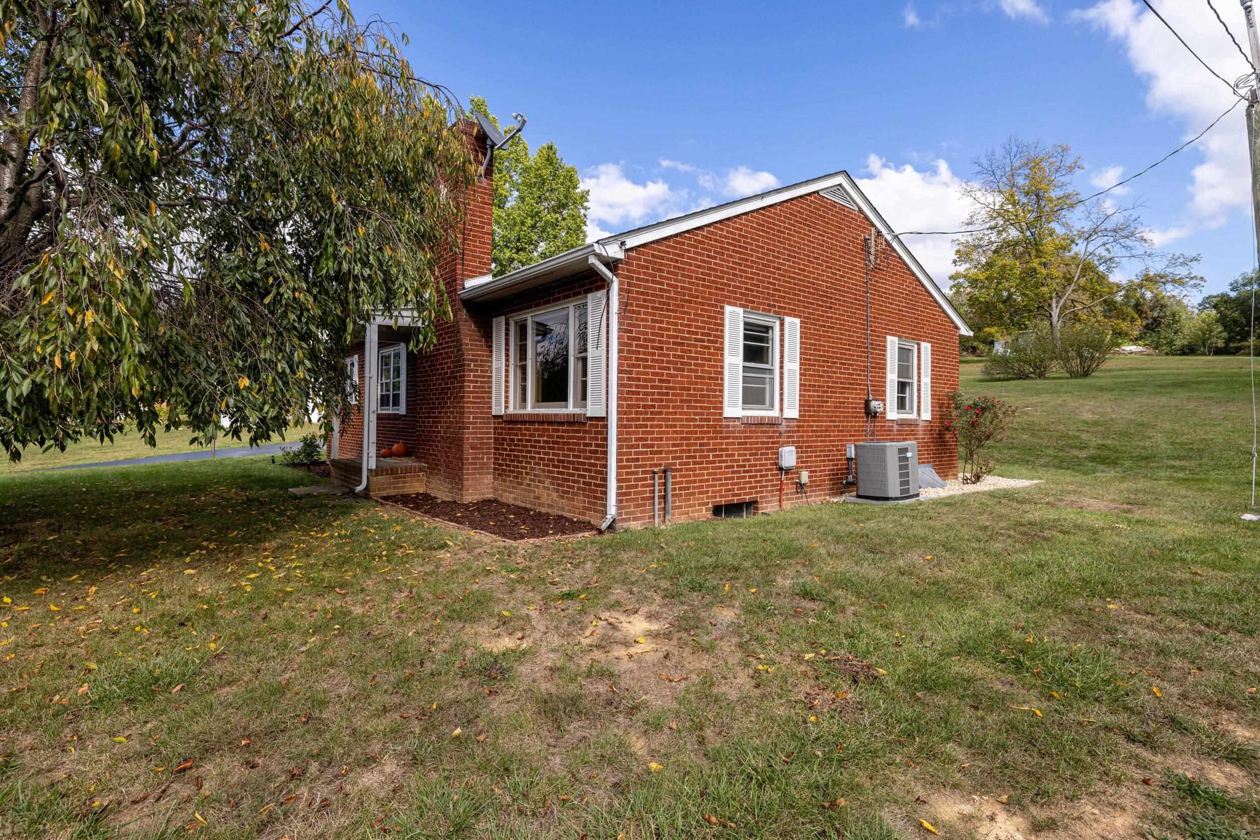 161 BOYERS RD, ROCKINGHAM, Virginia 22801, 3 Bedrooms Bedrooms, ,1 BathroomBathrooms,Residential,161 BOYERS RD,670022 MLS # 670022