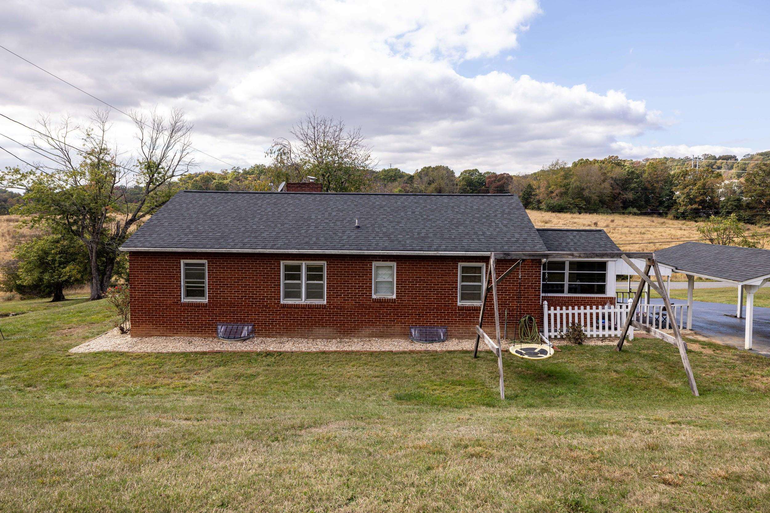 161 BOYERS RD, ROCKINGHAM, Virginia 22801, 3 Bedrooms Bedrooms, ,1 BathroomBathrooms,Residential,161 BOYERS RD,670022 MLS # 670022