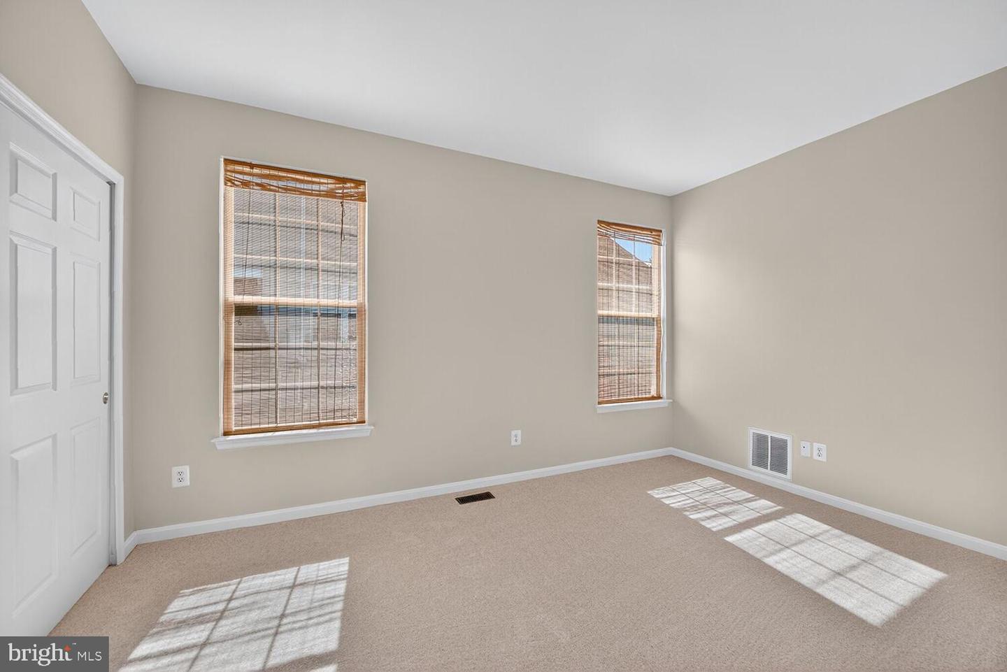 16837 FOUR SEASONS DR, DUMFRIES, Virginia 22025, 3 Bedrooms Bedrooms, ,3 BathroomsBathrooms,Residential,For sale,16837 FOUR SEASONS DR,VAPW2103366 MLS # VAPW2103366
