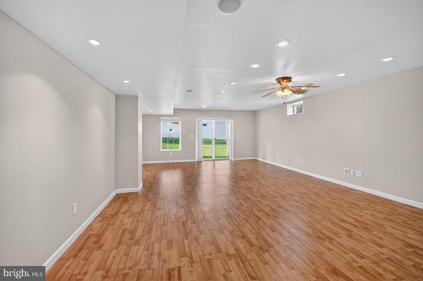 16837 FOUR SEASONS DR, DUMFRIES, Virginia 22025, 3 Bedrooms Bedrooms, ,3 BathroomsBathrooms,Residential,For sale,16837 FOUR SEASONS DR,VAPW2103366 MLS # VAPW2103366