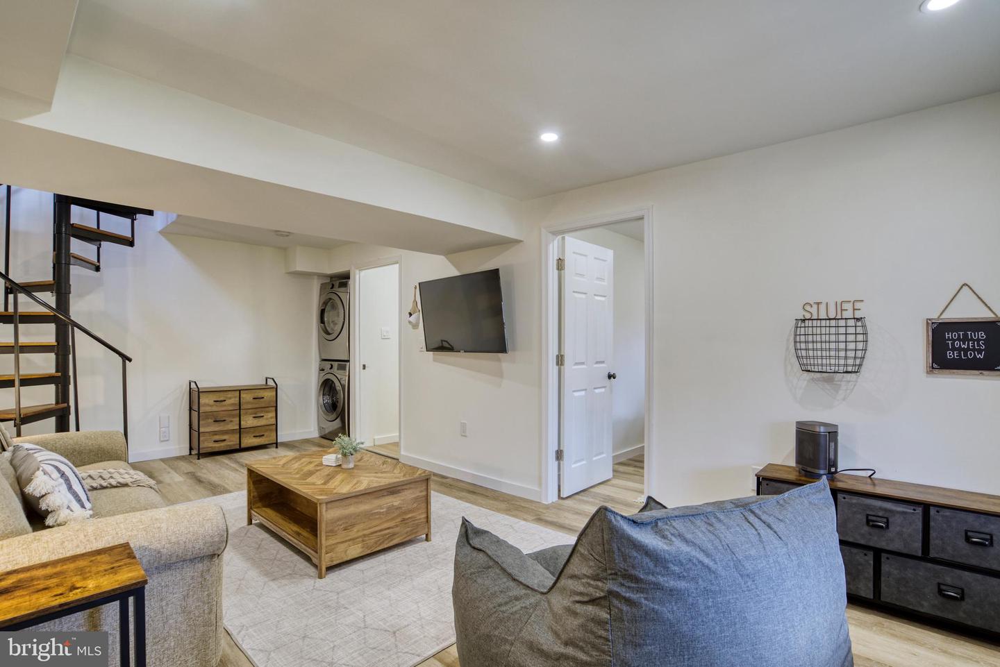 18 NAOMI RD, FREDERICKSBURG, Virginia 22405, 3 Bedrooms Bedrooms, ,3 BathroomsBathrooms,Residential,For sale,18 NAOMI RD,VAST2042746 MLS # VAST2042746