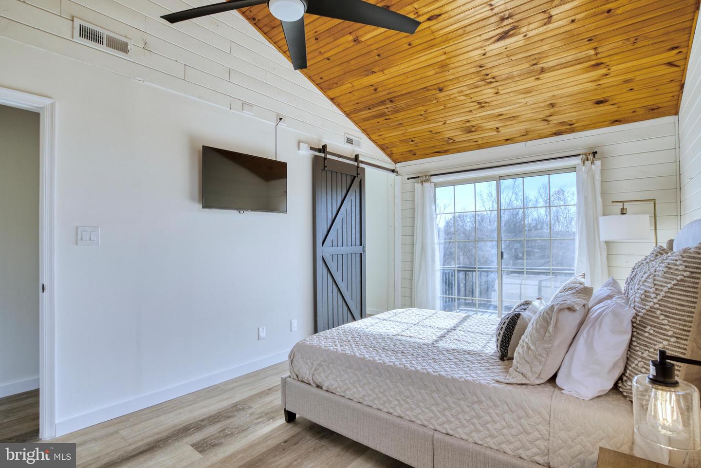 18 NAOMI RD, FREDERICKSBURG, Virginia 22405, 3 Bedrooms Bedrooms, ,3 BathroomsBathrooms,Residential,For sale,18 NAOMI RD,VAST2042746 MLS # VAST2042746