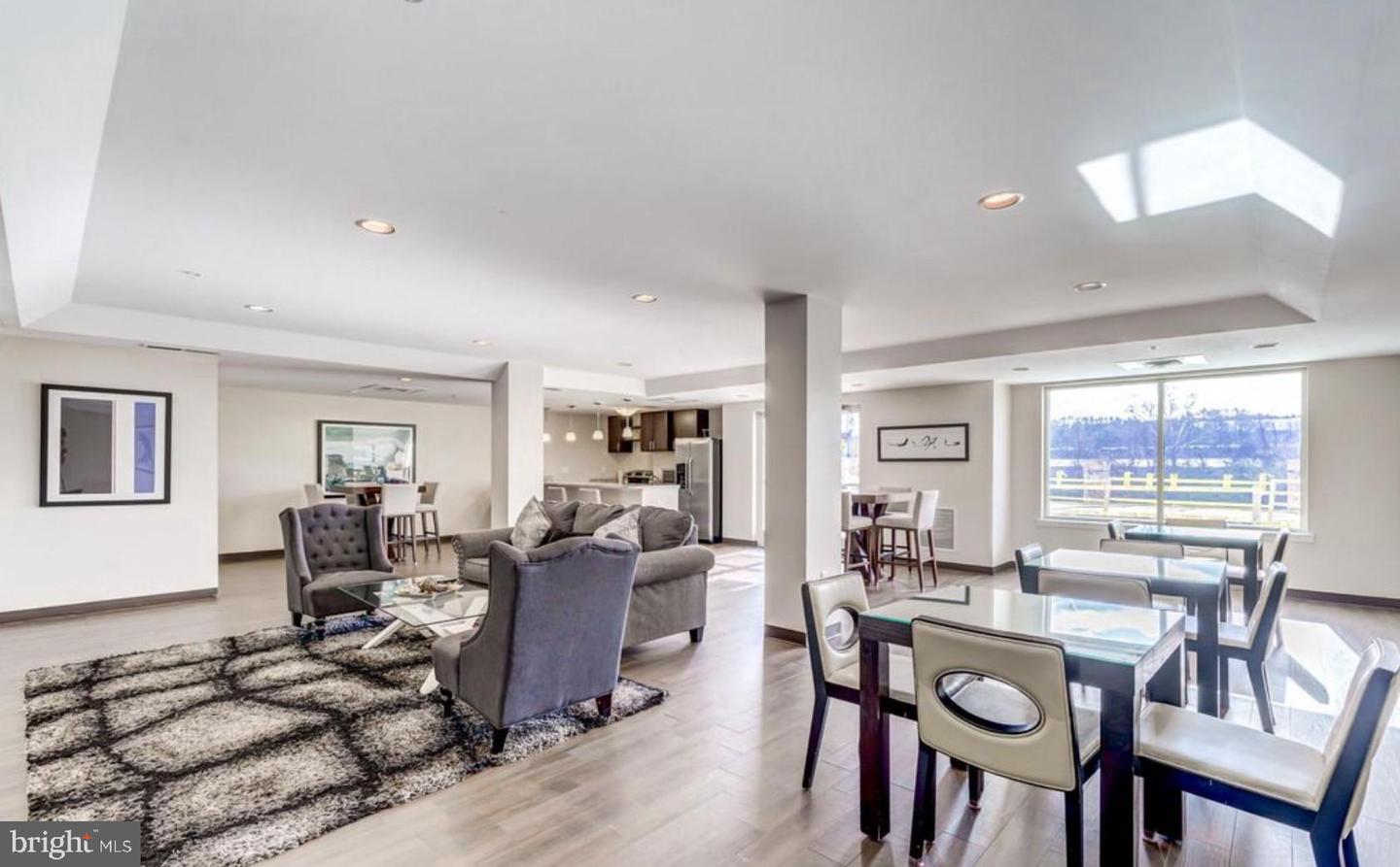 6301 EDSALL RD #205, ALEXANDRIA, Virginia 22312, 1 Bedroom Bedrooms, 2 Rooms Rooms,1 BathroomBathrooms,Residential,For sale,6301 EDSALL RD #205,VAFX2270042 MLS # VAFX2270042