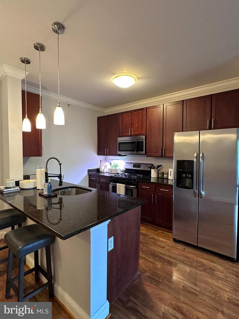6301 EDSALL RD #205, ALEXANDRIA, Virginia 22312, 1 Bedroom Bedrooms, 2 Rooms Rooms,1 BathroomBathrooms,Residential,For sale,6301 EDSALL RD #205,VAFX2270042 MLS # VAFX2270042