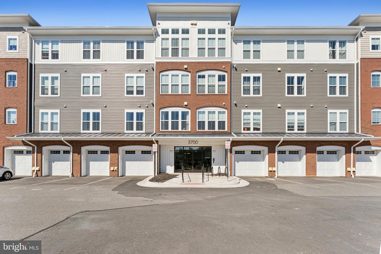 3700 HAVERTILL LN #1201, WOODBRIDGE, Virginia 22193, 2 Bedrooms Bedrooms, ,2 BathroomsBathrooms,Residential,For sale,3700 HAVERTILL LN #1201,VAPW2105328 MLS # VAPW2105328
