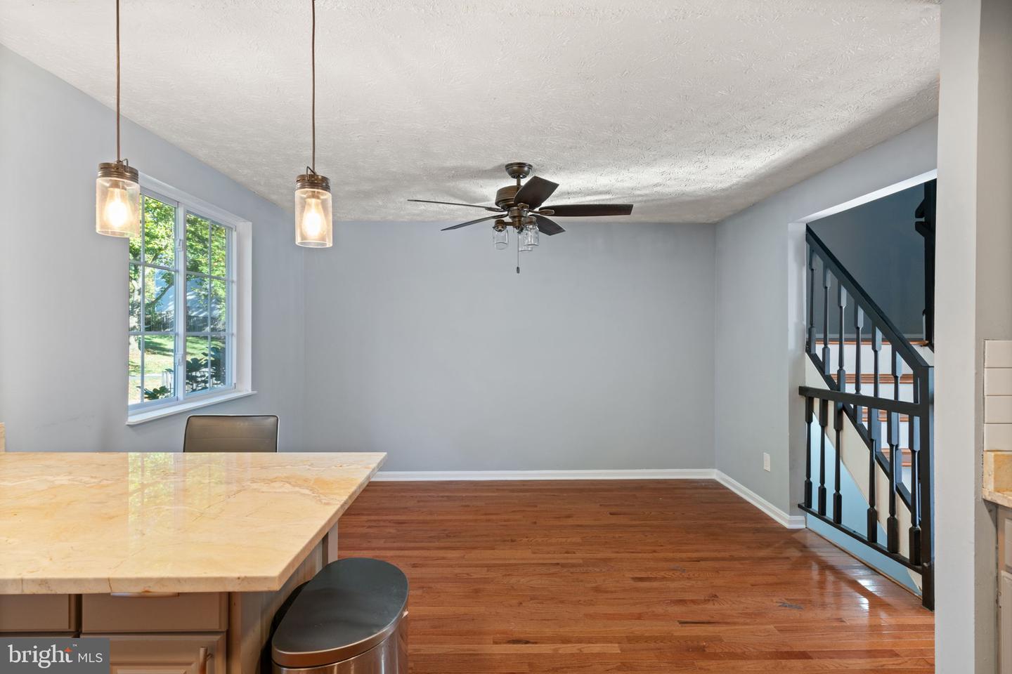 5936 SPRUCE RUN CT, CENTREVILLE, Virginia 20121, 4 Bedrooms Bedrooms, 8 Rooms Rooms,3 BathroomsBathrooms,Residential,For sale,5936 SPRUCE RUN CT,VAFX2273142 MLS # VAFX2273142