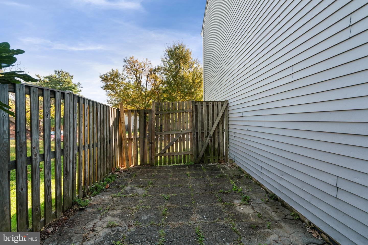 5936 SPRUCE RUN CT, CENTREVILLE, Virginia 20121, 4 Bedrooms Bedrooms, 8 Rooms Rooms,3 BathroomsBathrooms,Residential,For sale,5936 SPRUCE RUN CT,VAFX2273142 MLS # VAFX2273142