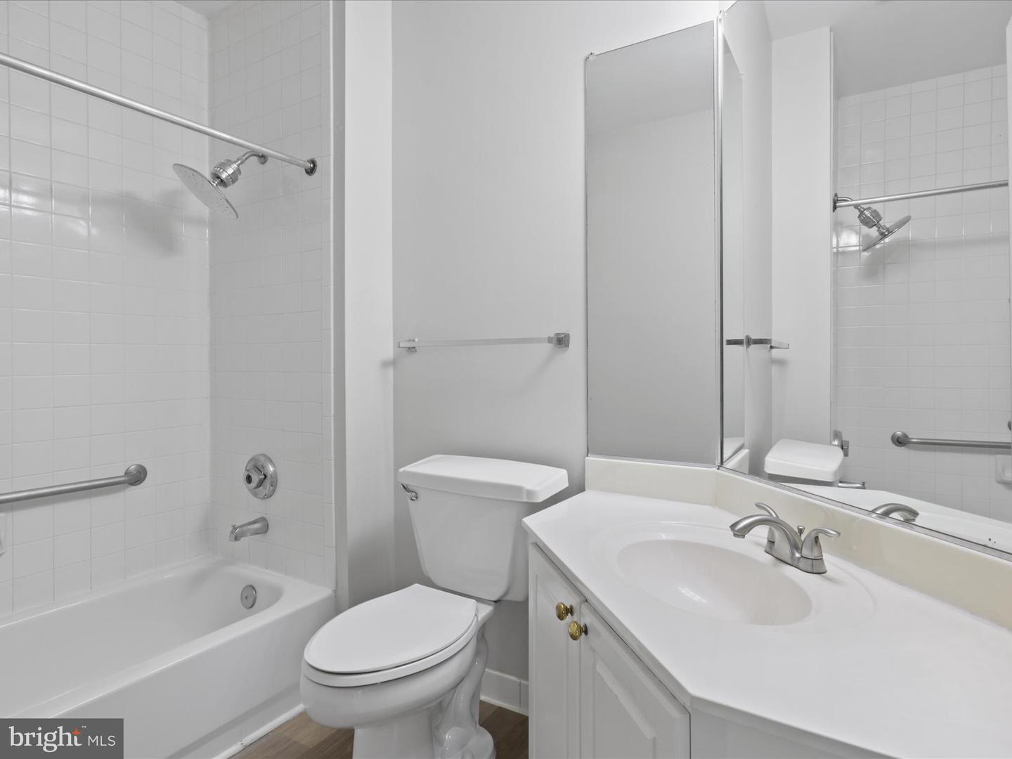 12913 ALTON SQ #219, HERNDON, Virginia 20170, 2 Bedrooms Bedrooms, ,2 BathroomsBathrooms,Residential,For sale,12913 ALTON SQ #219,VAFX2273202 MLS # VAFX2273202