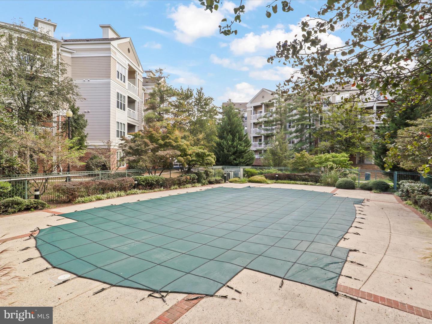 12913 ALTON SQ #219, HERNDON, Virginia 20170, 2 Bedrooms Bedrooms, ,2 BathroomsBathrooms,Residential,For sale,12913 ALTON SQ #219,VAFX2273202 MLS # VAFX2273202