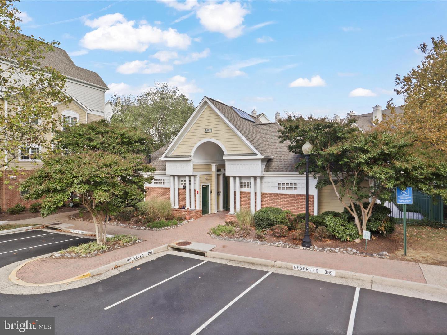 12913 ALTON SQ #219, HERNDON, Virginia 20170, 2 Bedrooms Bedrooms, ,2 BathroomsBathrooms,Residential,For sale,12913 ALTON SQ #219,VAFX2273202 MLS # VAFX2273202