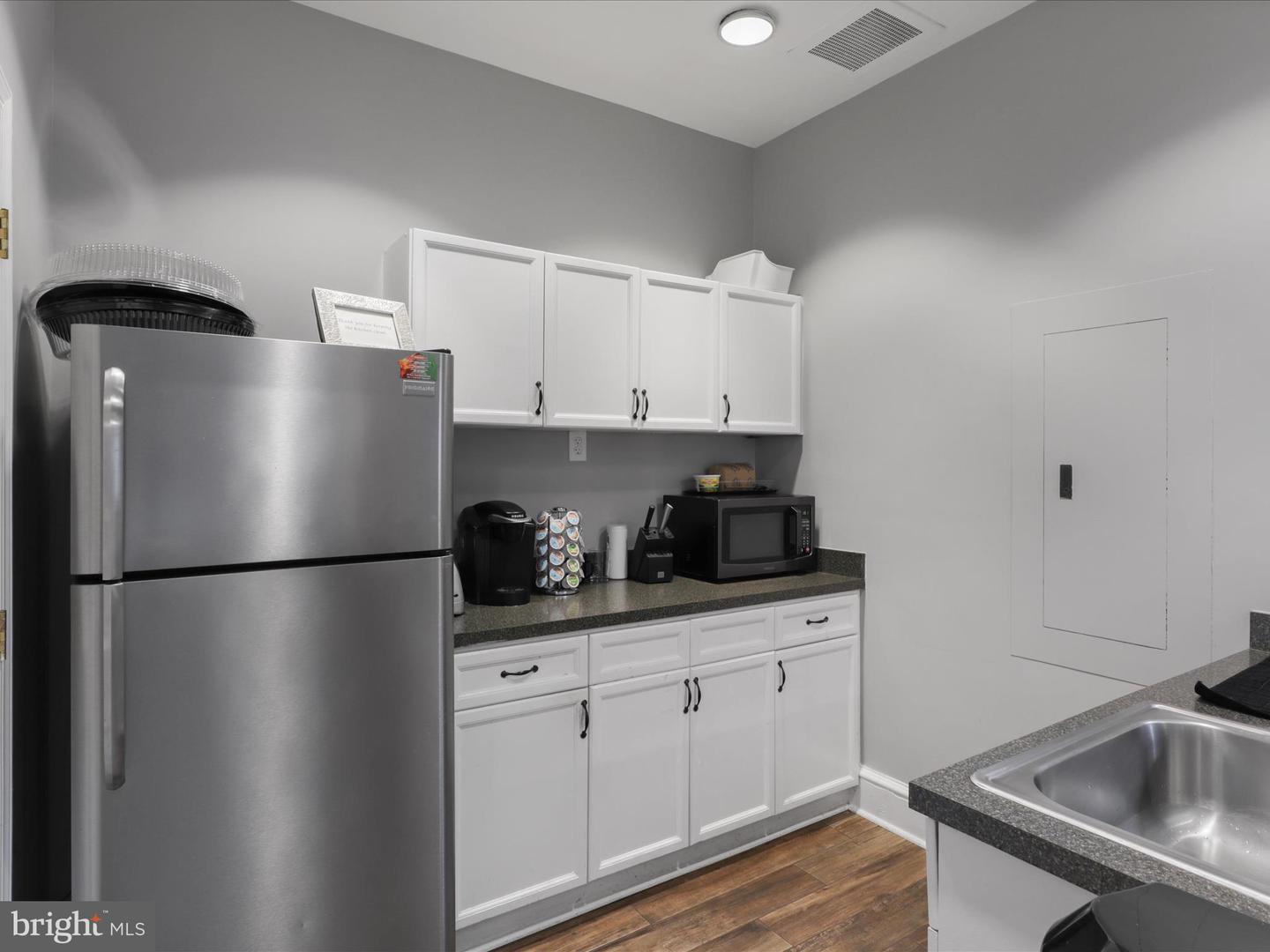 12913 ALTON SQ #219, HERNDON, Virginia 20170, 2 Bedrooms Bedrooms, ,2 BathroomsBathrooms,Residential,For sale,12913 ALTON SQ #219,VAFX2273202 MLS # VAFX2273202
