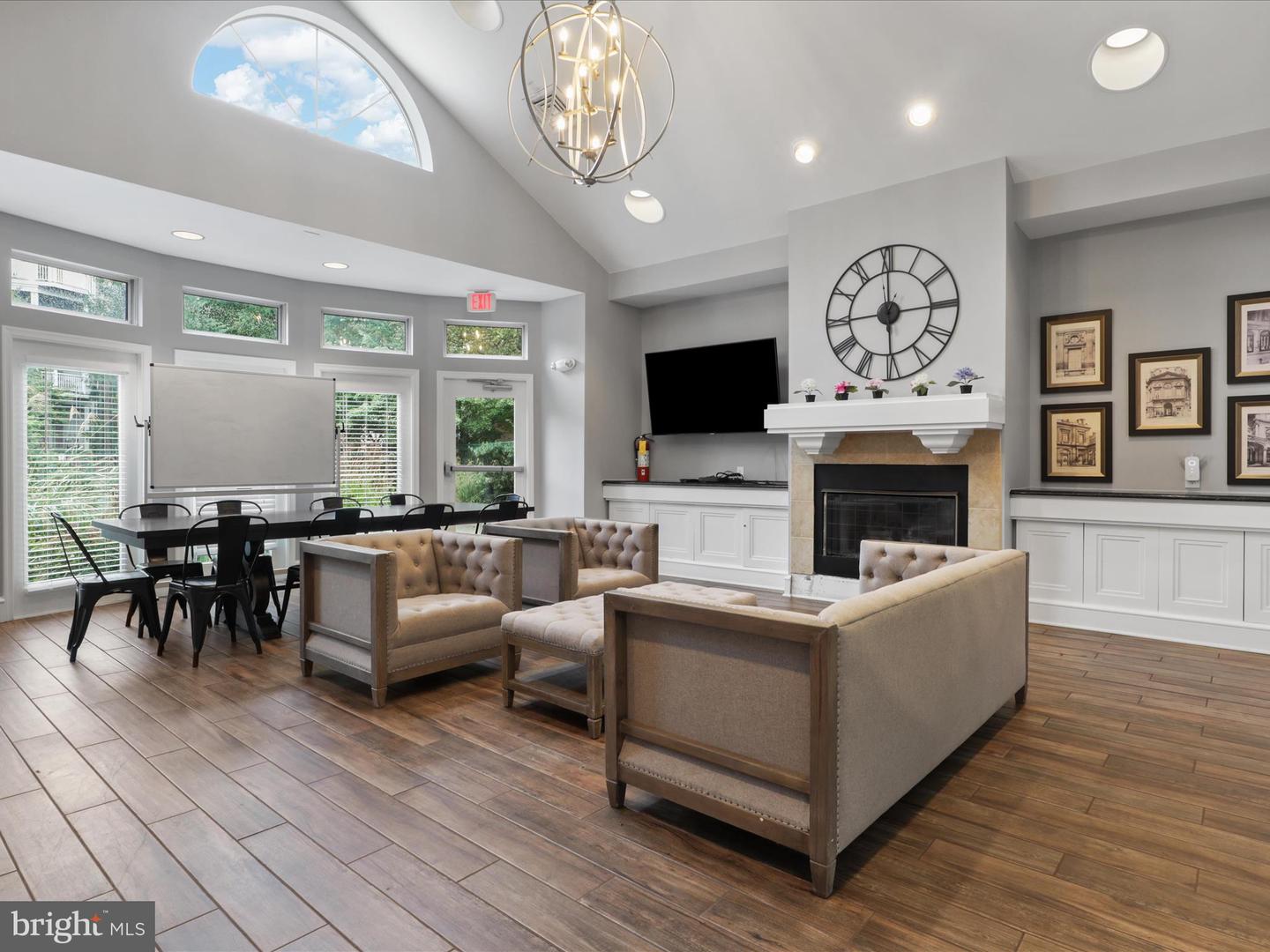 12913 ALTON SQ #219, HERNDON, Virginia 20170, 2 Bedrooms Bedrooms, ,2 BathroomsBathrooms,Residential,For sale,12913 ALTON SQ #219,VAFX2273202 MLS # VAFX2273202