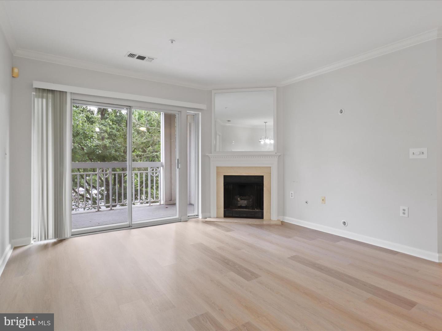 12913 ALTON SQ #219, HERNDON, Virginia 20170, 2 Bedrooms Bedrooms, ,2 BathroomsBathrooms,Residential,For sale,12913 ALTON SQ #219,VAFX2273202 MLS # VAFX2273202