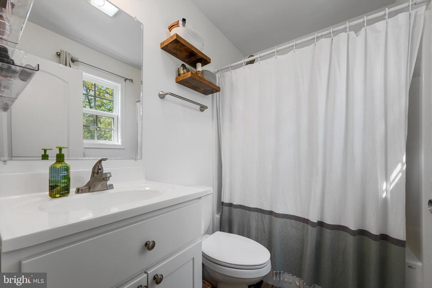 534 GROUSE DR, WINCHESTER, Virginia 22602, 3 Bedrooms Bedrooms, ,3 BathroomsBathrooms,Residential,For sale,534 GROUSE DR,VAFV2037262 MLS # VAFV2037262