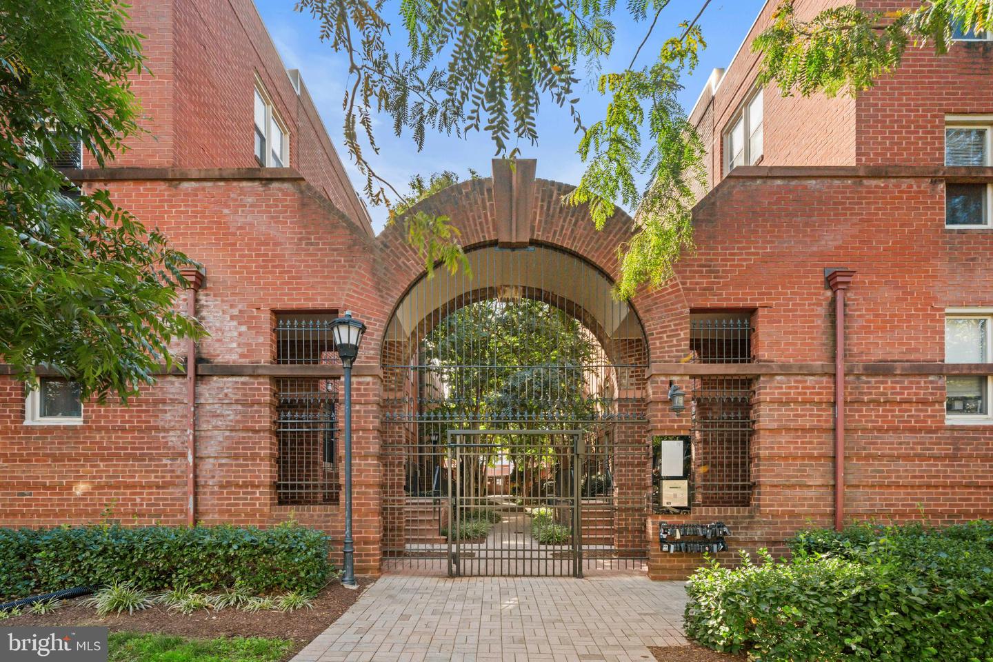 1449 A ST NE #D, WASHINGTON, District Of Columbia 20002, 1 Bedroom Bedrooms, ,1 BathroomBathrooms,Residential,For sale,1449 A ST NE #D,DCDC2226054 MLS # DCDC2226054