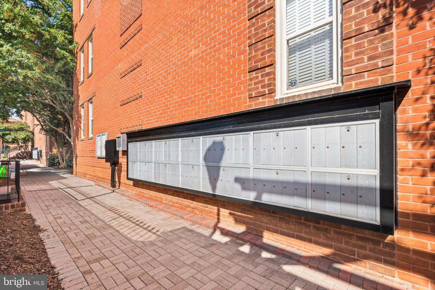 1449 A ST NE #D, WASHINGTON, District Of Columbia 20002, 1 Bedroom Bedrooms, ,1 BathroomBathrooms,Residential,For sale,1449 A ST NE #D,DCDC2226054 MLS # DCDC2226054