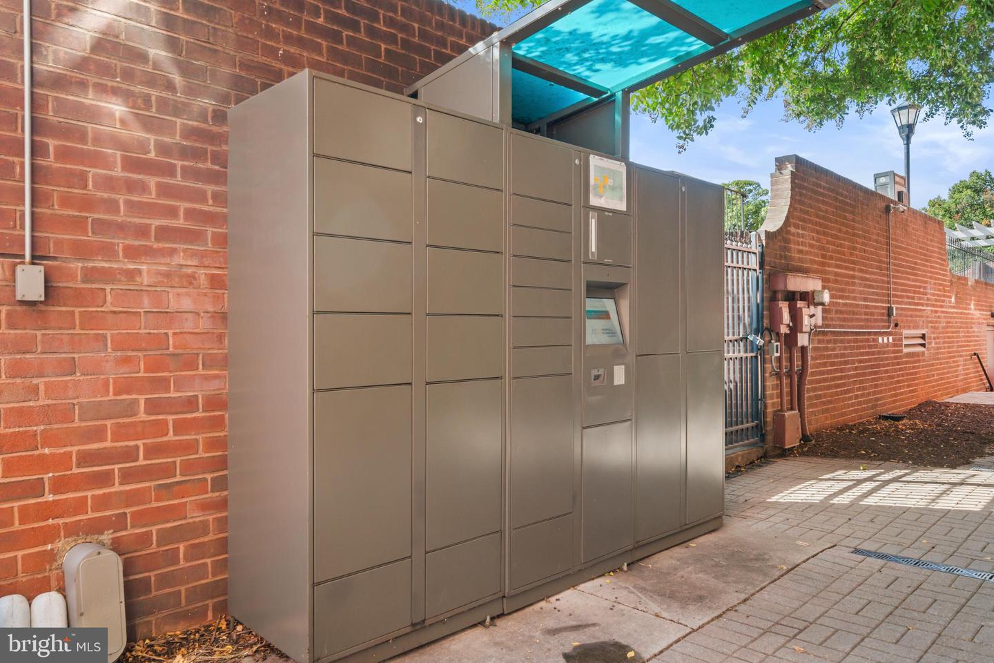 1449 A ST NE #D, WASHINGTON, District Of Columbia 20002, 1 Bedroom Bedrooms, ,1 BathroomBathrooms,Residential,For sale,1449 A ST NE #D,DCDC2226054 MLS # DCDC2226054