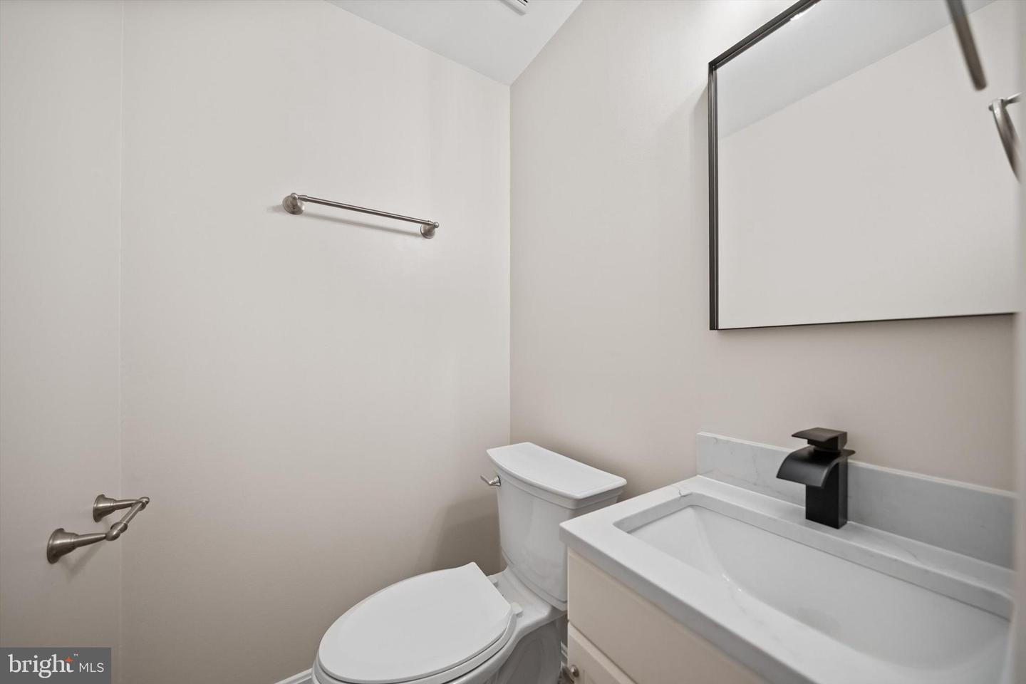 13875 LAURA RATCLIFF, CENTREVILLE, Virginia 20121, 2 Bedrooms Bedrooms, ,3 BathroomsBathrooms,Residential,For sale,13875 LAURA RATCLIFF,VAFX2273356 MLS # VAFX2273356