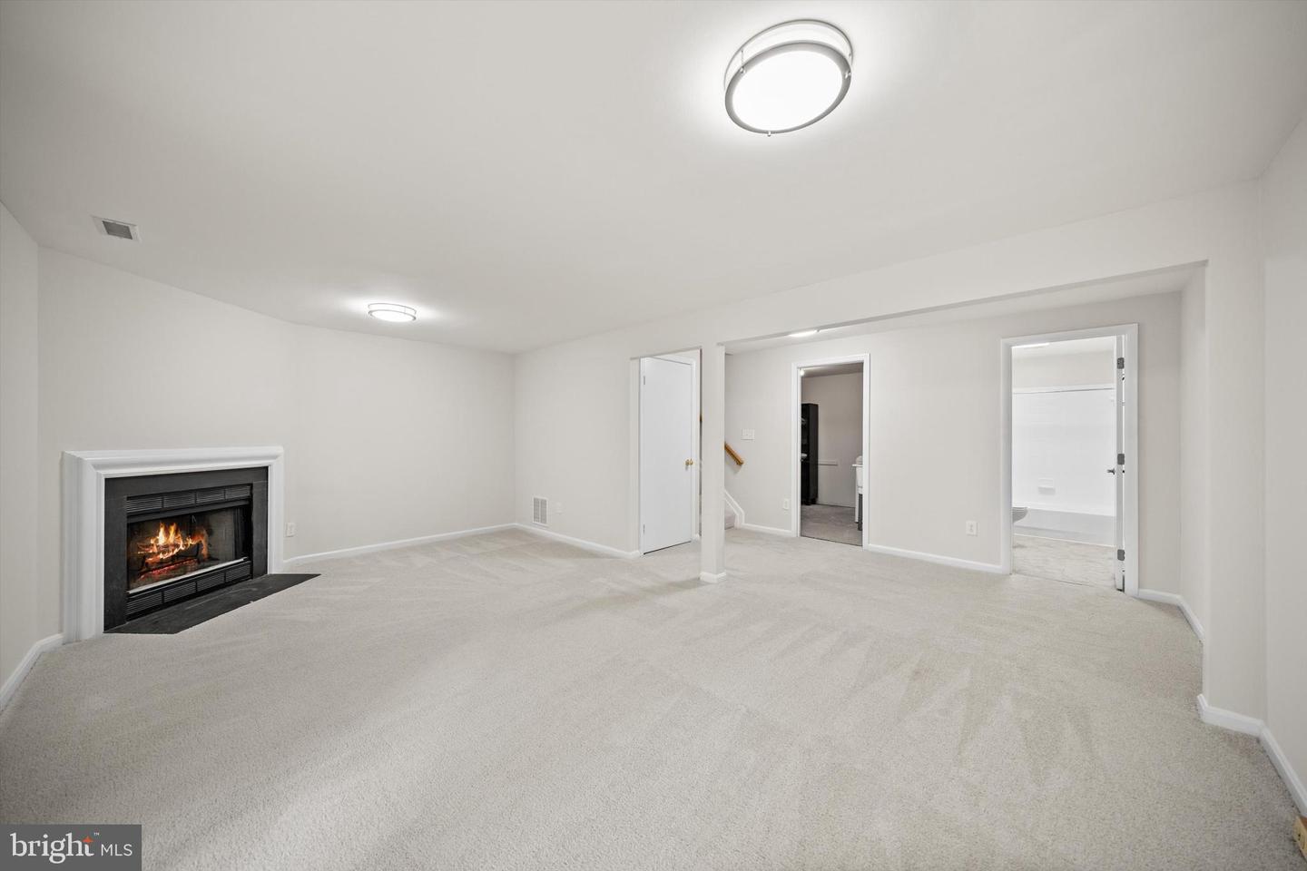 13875 LAURA RATCLIFF, CENTREVILLE, Virginia 20121, 2 Bedrooms Bedrooms, ,3 BathroomsBathrooms,Residential,For sale,13875 LAURA RATCLIFF,VAFX2273356 MLS # VAFX2273356