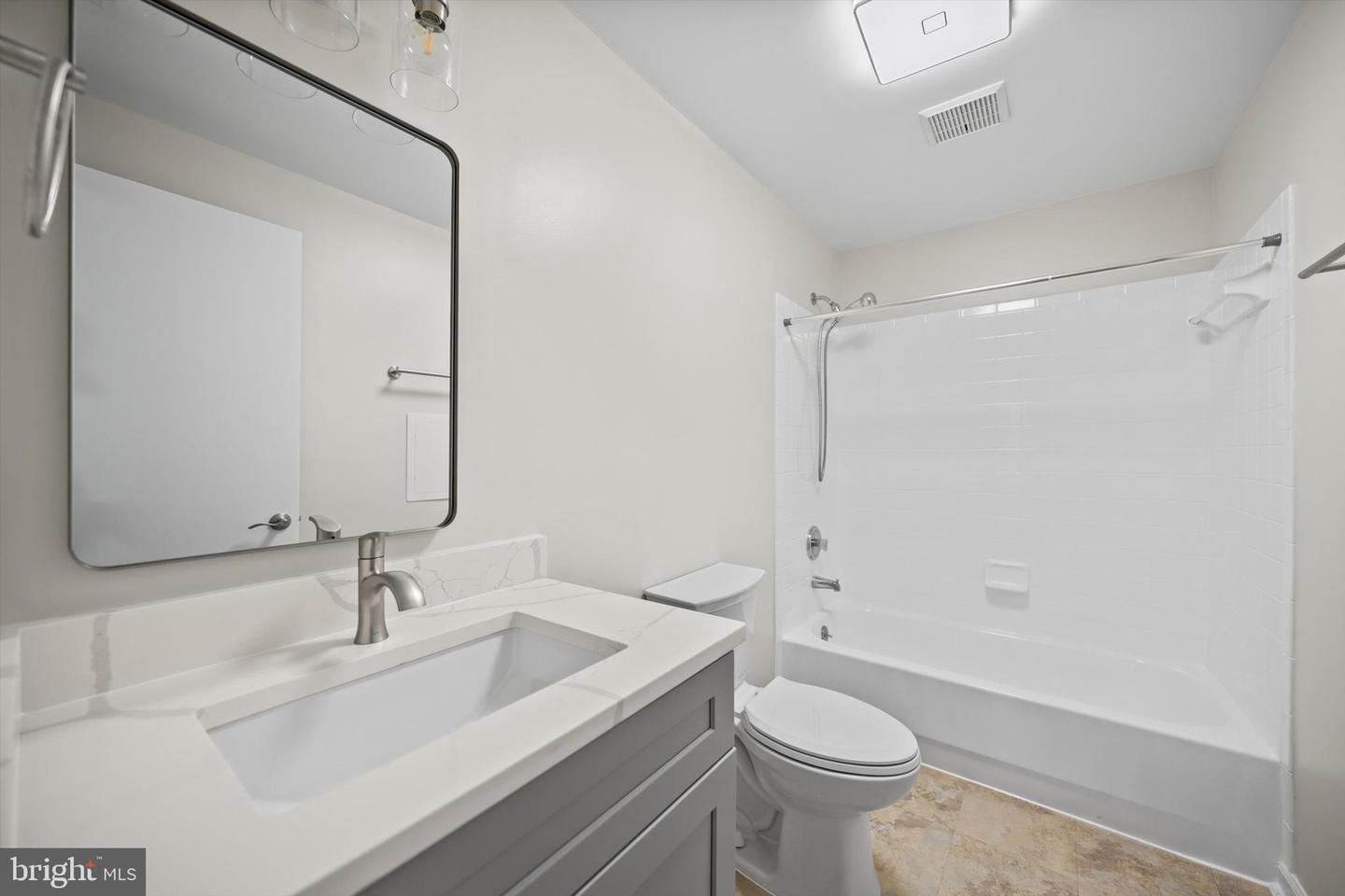 13875 LAURA RATCLIFF, CENTREVILLE, Virginia 20121, 2 Bedrooms Bedrooms, ,3 BathroomsBathrooms,Residential,For sale,13875 LAURA RATCLIFF,VAFX2273356 MLS # VAFX2273356