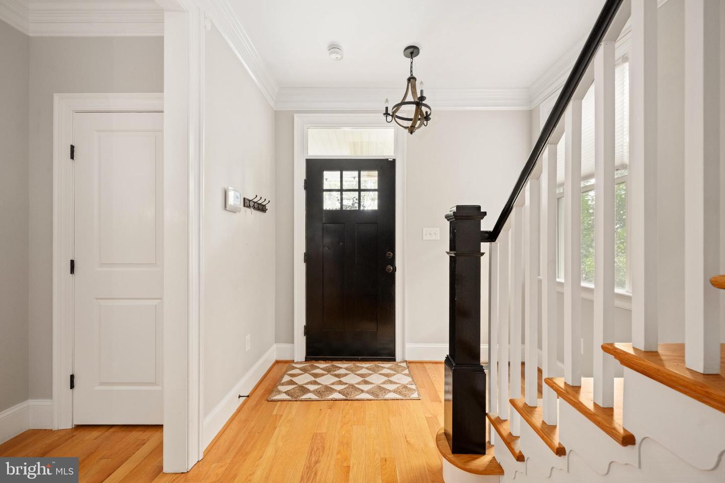 1516 GREYCOURT AVE, RICHMOND, Virginia 23227, 3 Bedrooms Bedrooms, 12 Rooms Rooms,2 BathroomsBathrooms,Residential,For sale,1516 GREYCOURT AVE,VARC2000772 MLS # VARC2000772