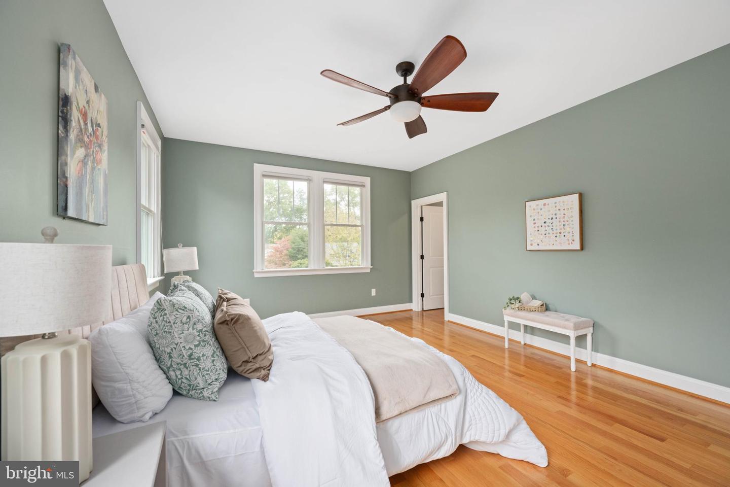 1516 GREYCOURT AVE, RICHMOND, Virginia 23227, 3 Bedrooms Bedrooms, 12 Rooms Rooms,2 BathroomsBathrooms,Residential,For sale,1516 GREYCOURT AVE,VARC2000772 MLS # VARC2000772