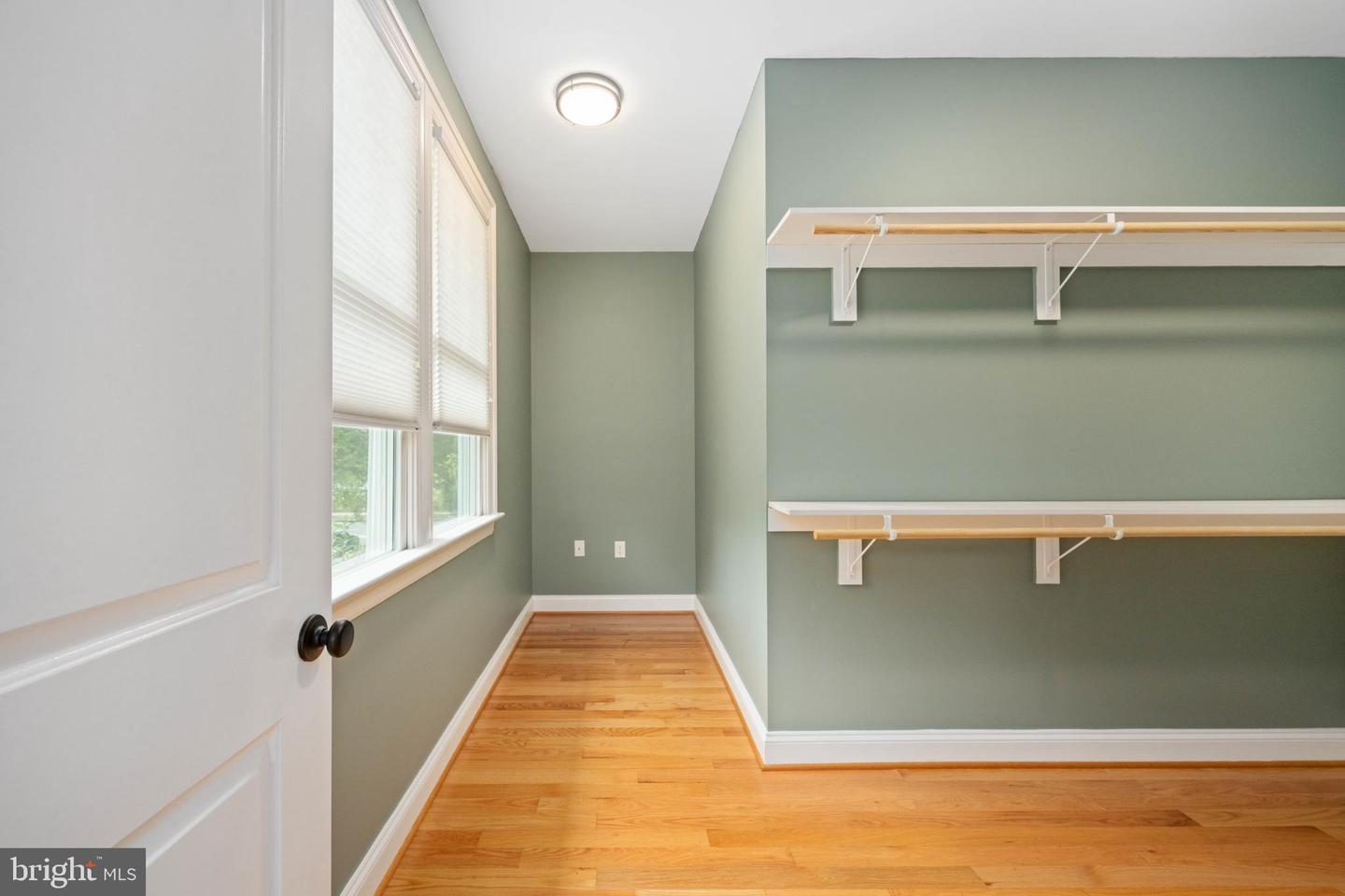 1516 GREYCOURT AVE, RICHMOND, Virginia 23227, 3 Bedrooms Bedrooms, 12 Rooms Rooms,2 BathroomsBathrooms,Residential,For sale,1516 GREYCOURT AVE,VARC2000772 MLS # VARC2000772