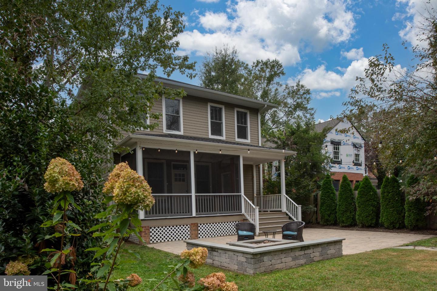 1516 GREYCOURT AVE, RICHMOND, Virginia 23227, 3 Bedrooms Bedrooms, 12 Rooms Rooms,2 BathroomsBathrooms,Residential,For sale,1516 GREYCOURT AVE,VARC2000772 MLS # VARC2000772