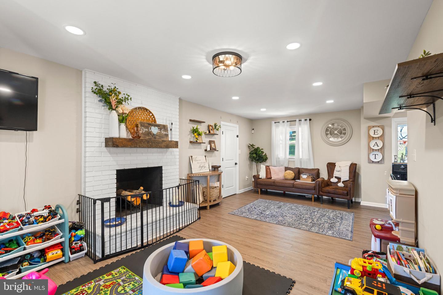 6666 KELLY RD, WARRENTON, Virginia 20187, 4 Bedrooms Bedrooms, ,2 BathroomsBathrooms,Residential,For sale,6666 KELLY RD,VAFQ2019364 MLS # VAFQ2019364