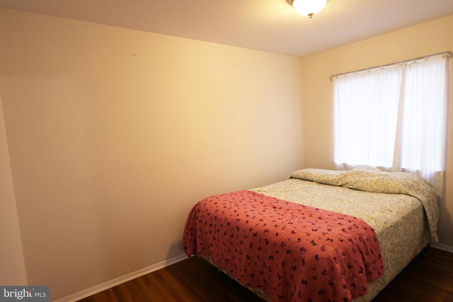 2906 KINGS CHAPEL RD #4, FALLS CHURCH, Virginia 22042, 3 Bedrooms Bedrooms, ,1 BathroomBathrooms,Residential,For sale,2906 KINGS CHAPEL RD #4,VAFX2274288 MLS # VAFX2274288