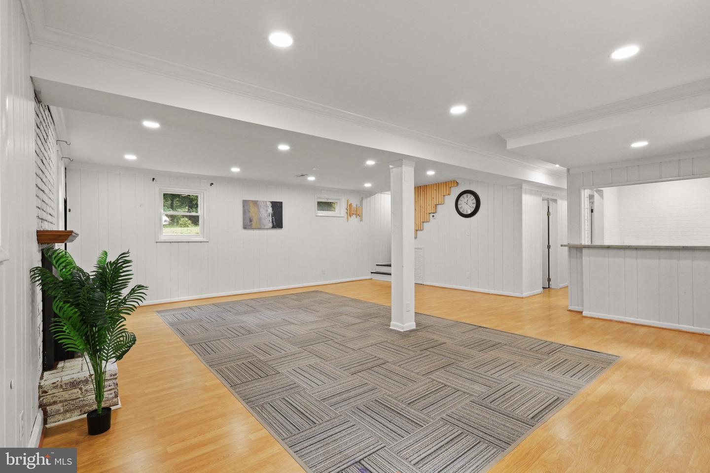 11929 WAPLES MILL RD, OAKTON, Virginia 22124, 4 Bedrooms Bedrooms, ,3 BathroomsBathrooms,Residential,For sale,11929 WAPLES MILL RD,VAFX2274382 MLS # VAFX2274382