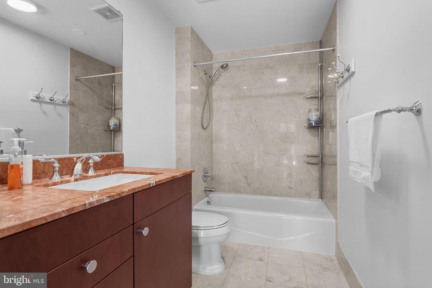 2425 L ST NW #UNIT 431, WASHINGTON, District Of Columbia 20037, 2 Bedrooms Bedrooms, ,2 BathroomsBathrooms,Residential,For sale,2425 L ST NW #UNIT 431,DCDC2227122 MLS # DCDC2227122