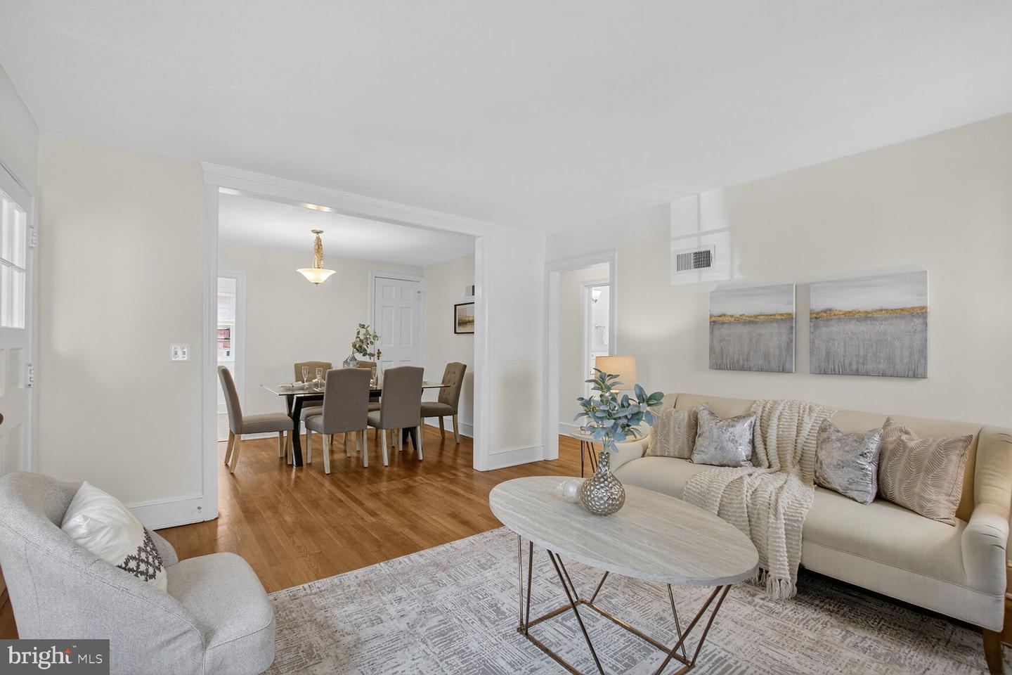 834 N ABINGDON ST, ARLINGTON, Virginia 22203, 4 Bedrooms Bedrooms, ,2 BathroomsBathrooms,Residential,For sale,834 N ABINGDON ST,VAAR2057106 MLS # VAAR2057106