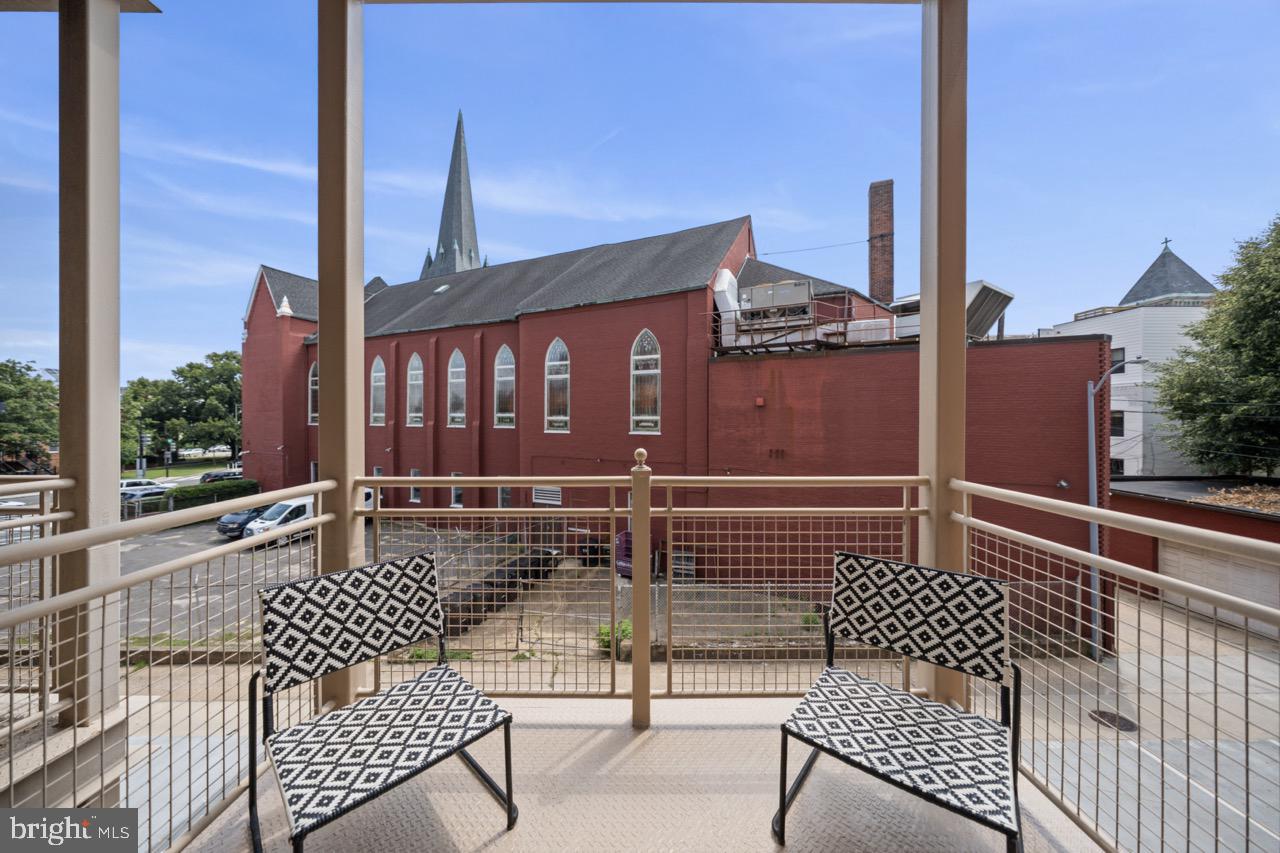 1210 R ST NW #213, WASHINGTON, District Of Columbia 20009, 2 Bedrooms Bedrooms, ,2 BathroomsBathrooms,Residential,For sale,1210 R ST NW #213,DCDC2207534 MLS # DCDC2207534