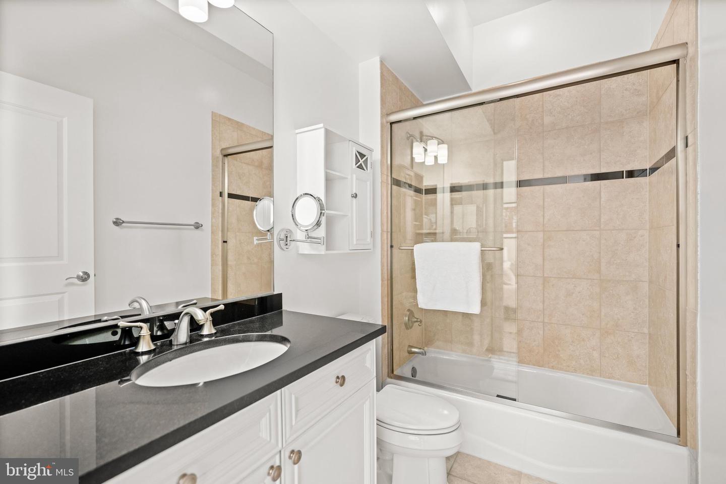 1210 R ST NW #213, WASHINGTON, District Of Columbia 20009, 2 Bedrooms Bedrooms, ,2 BathroomsBathrooms,Residential,For sale,1210 R ST NW #213,DCDC2207534 MLS # DCDC2207534